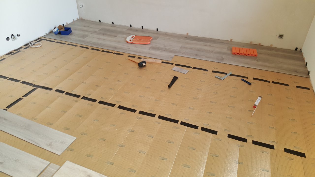 Das Wohnzimmer - Fußboden Teil 2