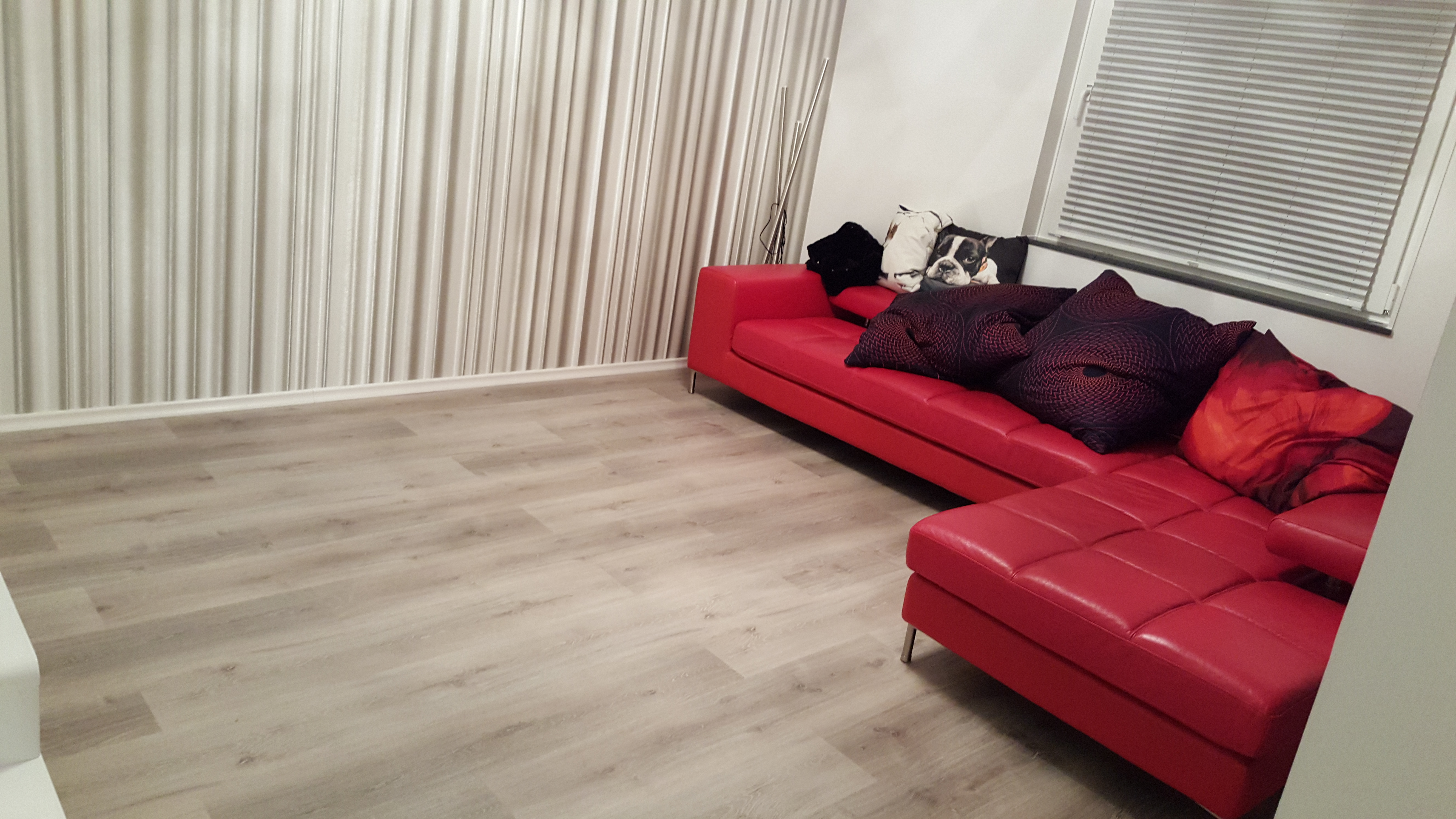 Das Wohnzimmer - Sofa