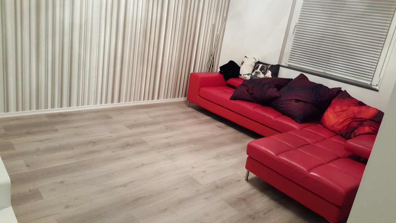 Das Wohnzimmer - Sofa